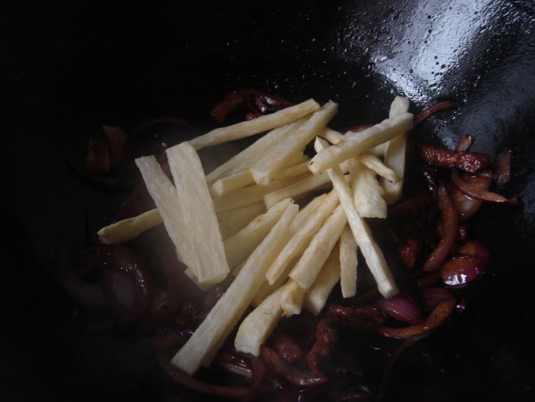 山药条烧肉步骤7