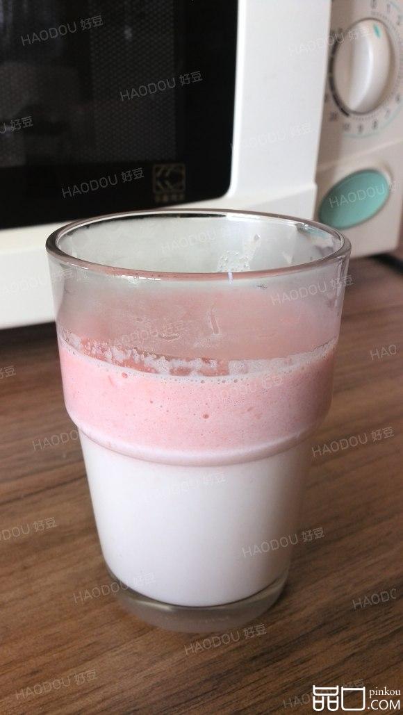 鲜榨蜂蜜牛奶西红柿汁