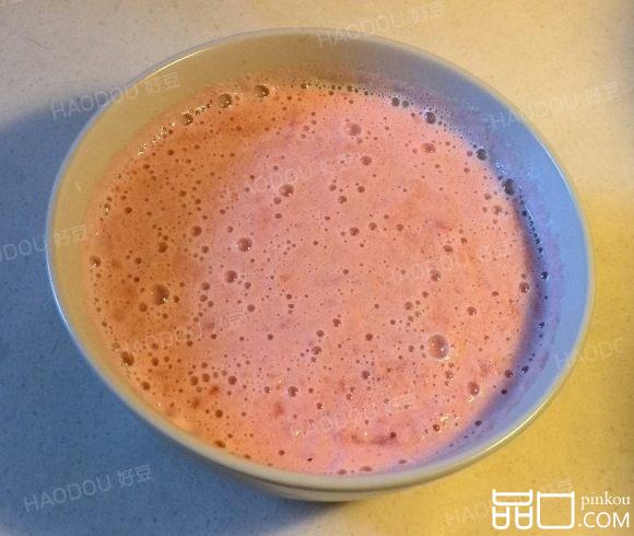 鲜榨牛奶番茄汁