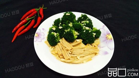 西兰花拌腐竹