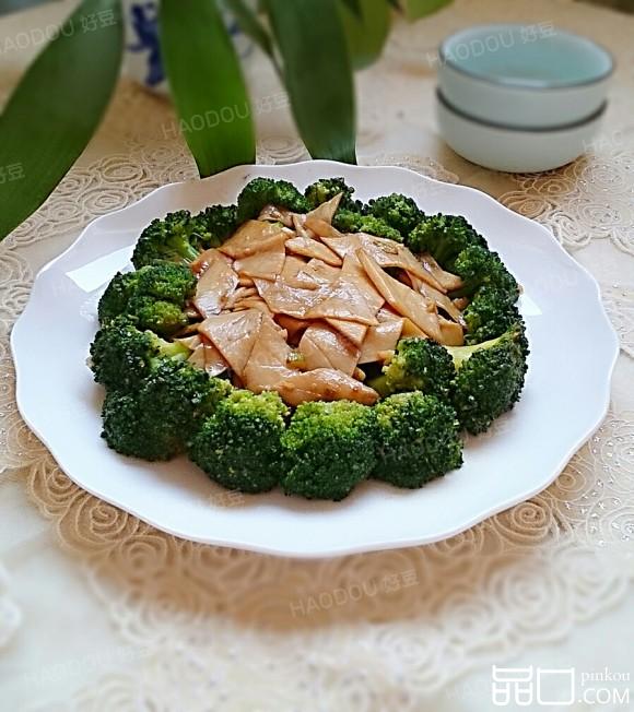 蚝油西兰花炒杏鲍菇