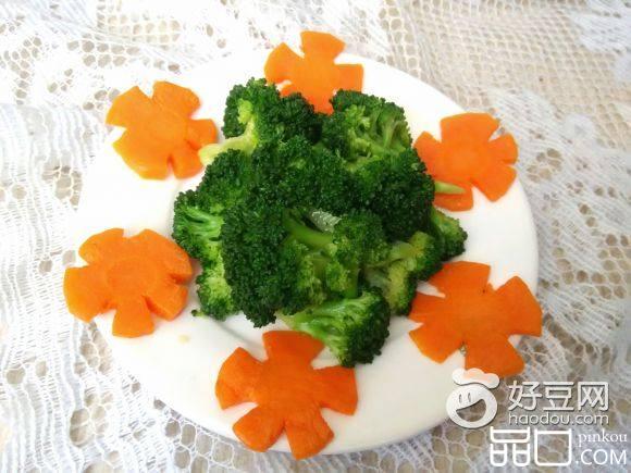 西兰花炒胡萝卜片