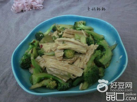 西兰花炒腐竹