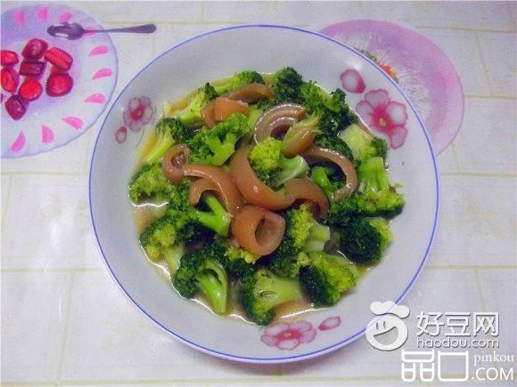 西兰花炒肉皮
