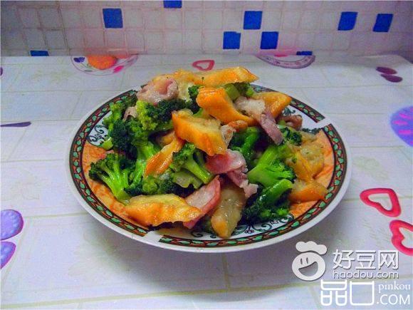西兰花肉片炒油条