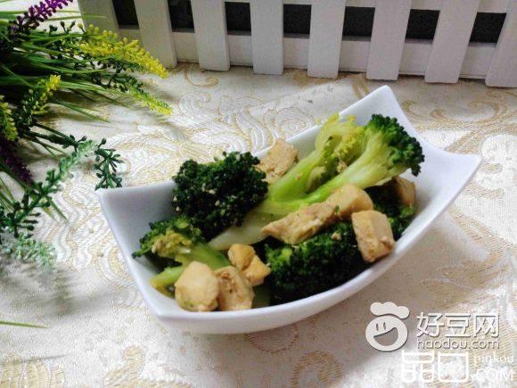 鸡丁西兰花