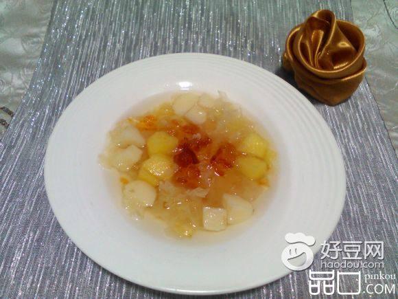 养颜桃胶银耳羹