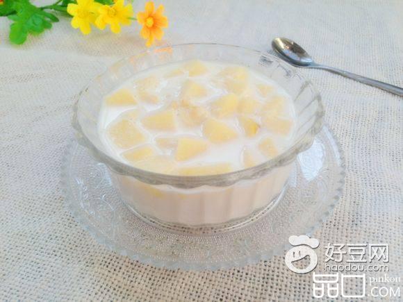 牛奶苹果燕麦粥