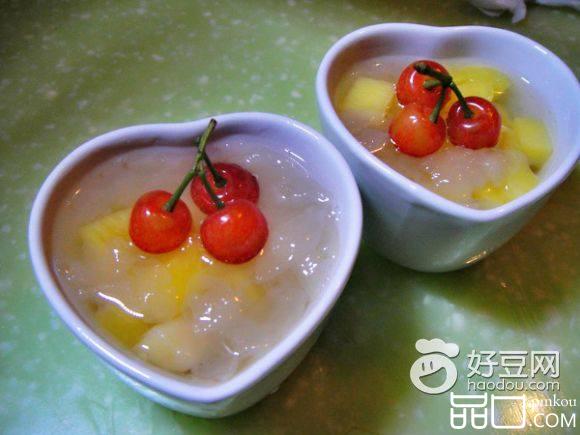 樱桃菠萝银耳汤