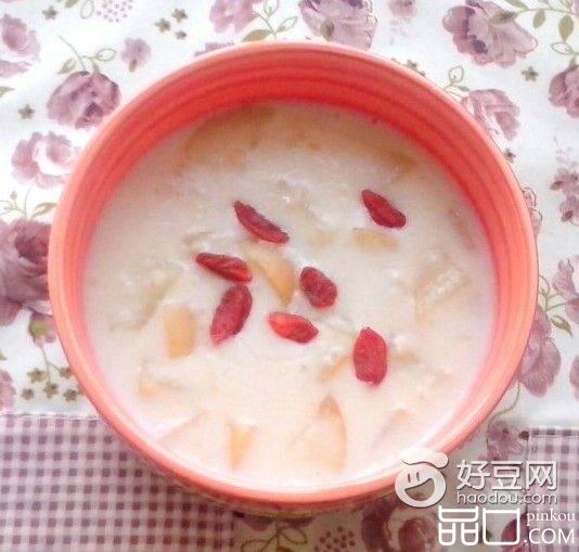 苹果牛奶燕麦粥
