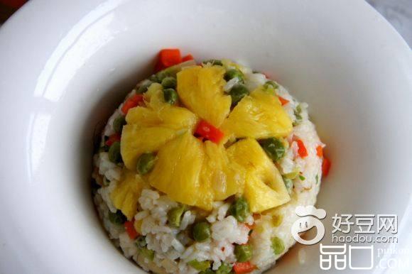 菠萝炒米饭
