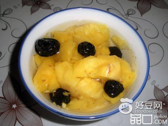 蓝莓菠萝糖水