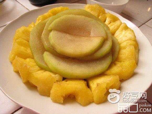 菠萝炒西葫芦