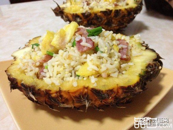 培根菠萝炒饭