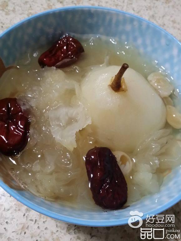 银耳冰糖梨