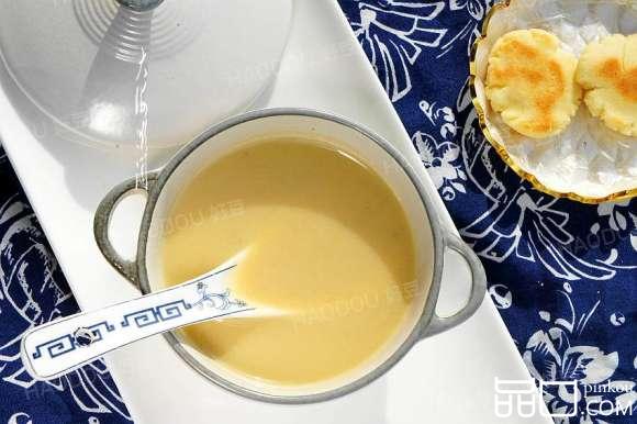 牛奶香蕉水果热饮