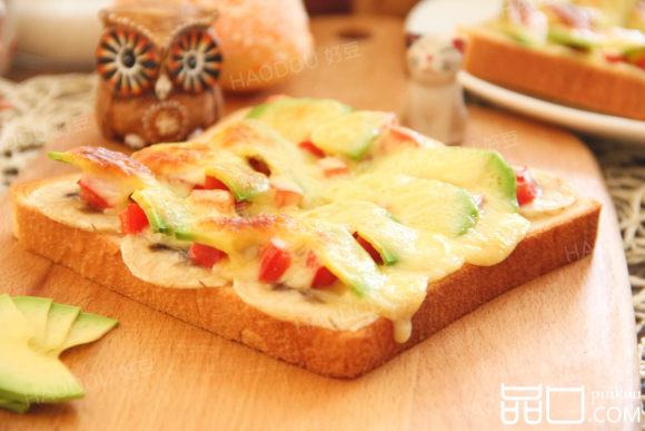 牛油果土司披萨