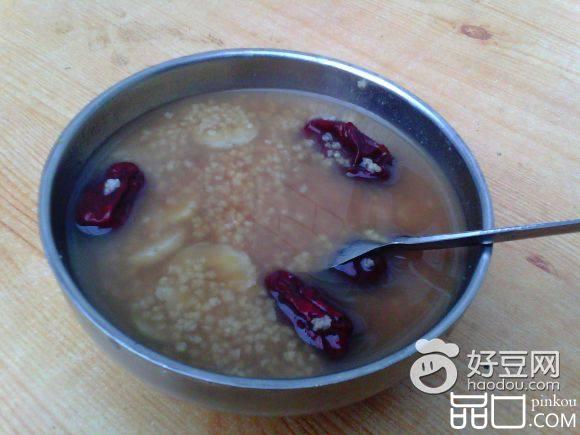 红枣香蕉小米粥