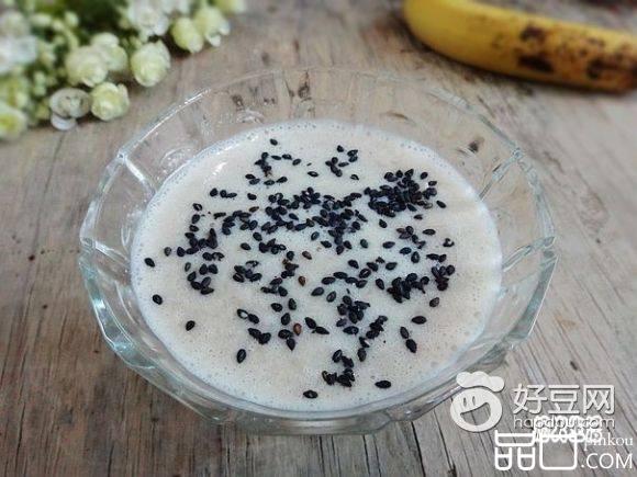 芝麻香蕉奶昔