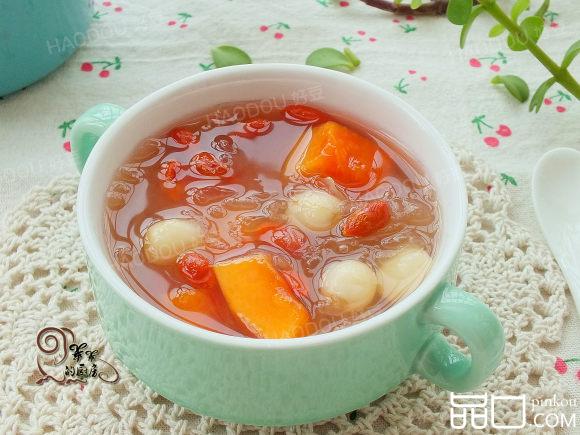 木瓜莲子银耳羹