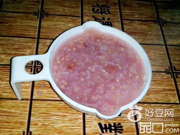 草莓小米粥
