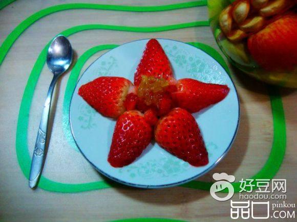 草莓柚子酱小果盘