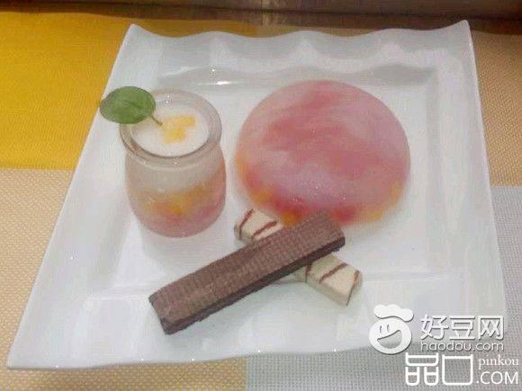 双色水果布丁