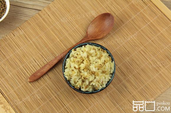 苦荞蒸米饭