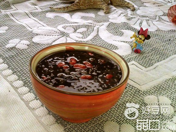 桑椹枸杞糯米粥