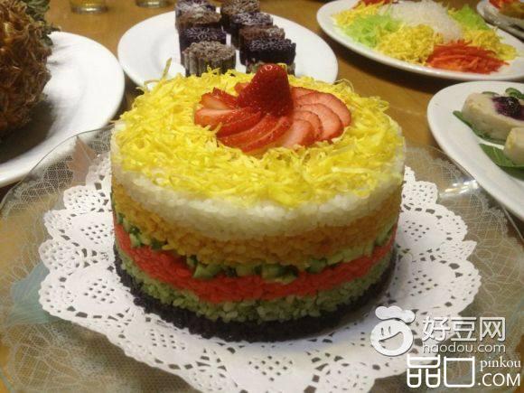 彩虹米蛋糕