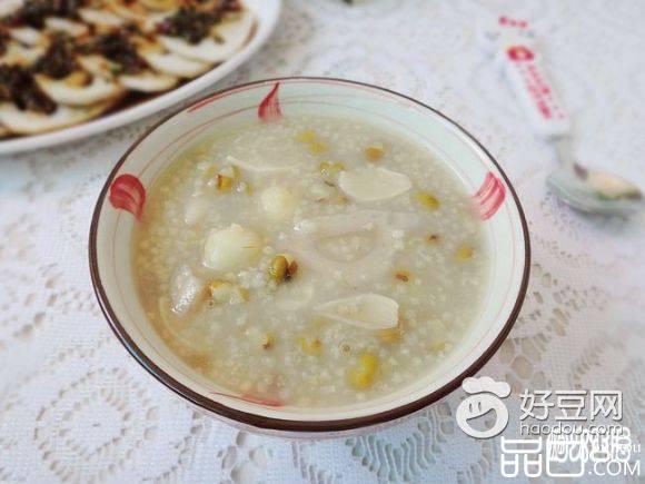 绿豆莲藕小米粥