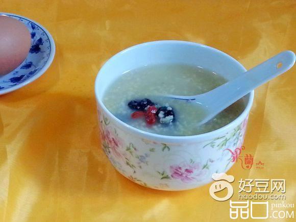 红枣燕麦小米粥