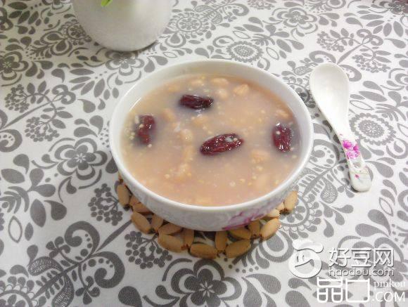 花生红枣小米粥