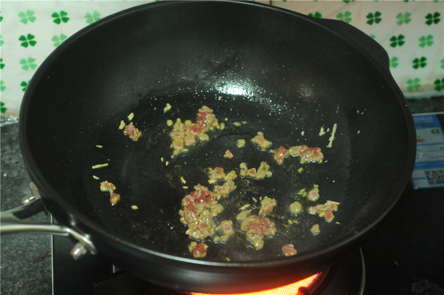 牛肉粒西红柿盅步骤7