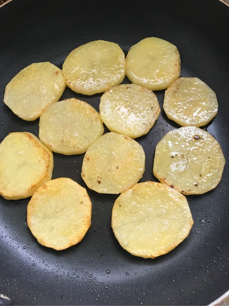 西红柿煎土豆步骤3