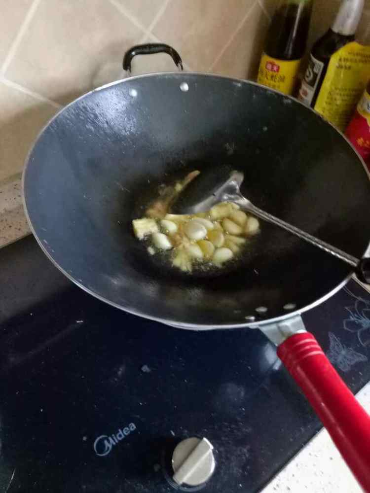 酸菜黄鸭叫步骤5