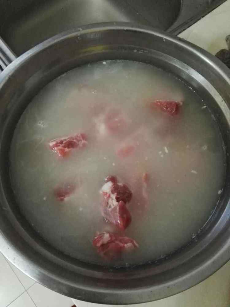 匈牙利炖肉步骤1