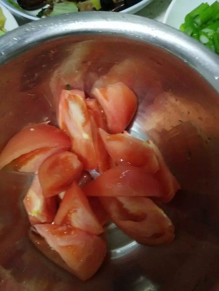 西红柿炒鸡蛋#本味家步骤2