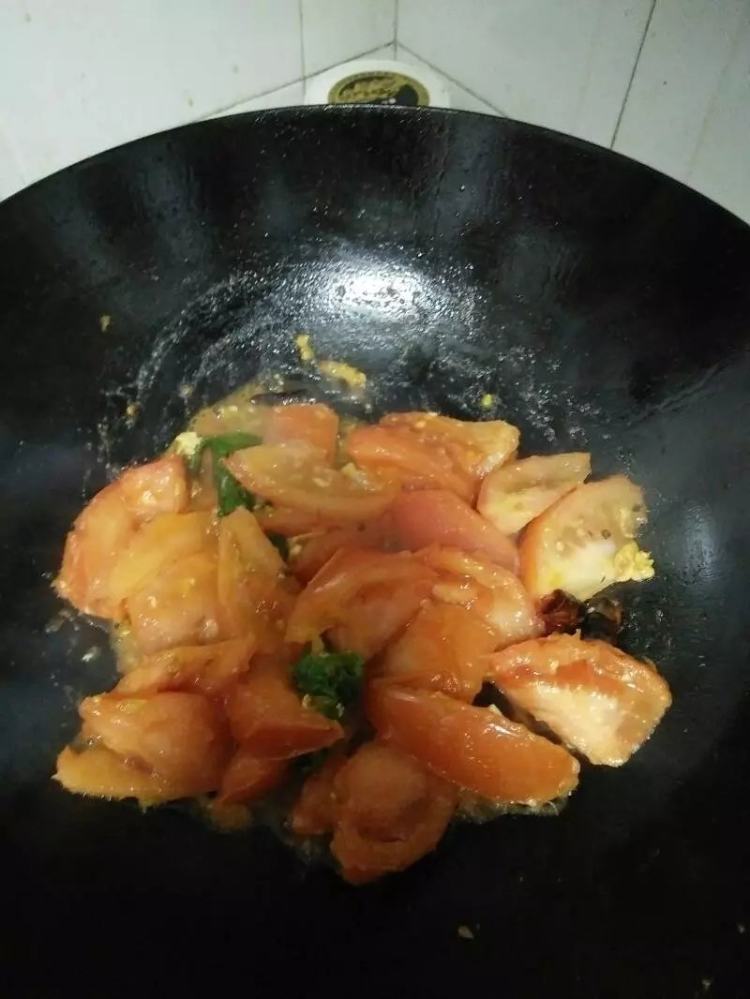 西红柿炒鸡蛋#本味家步骤7