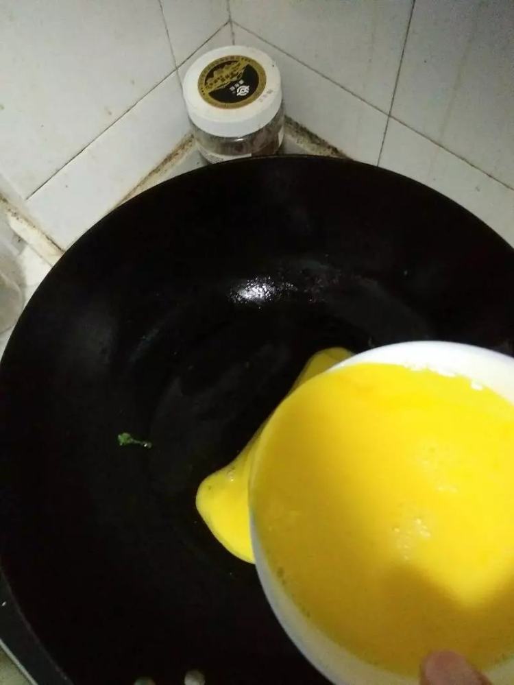 西红柿炒鸡蛋#本味家步骤5