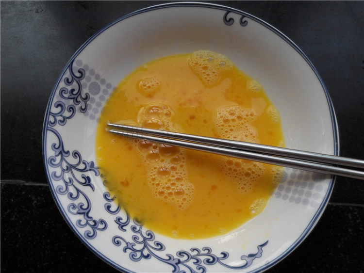 鹅蛋炒西红柿步骤4