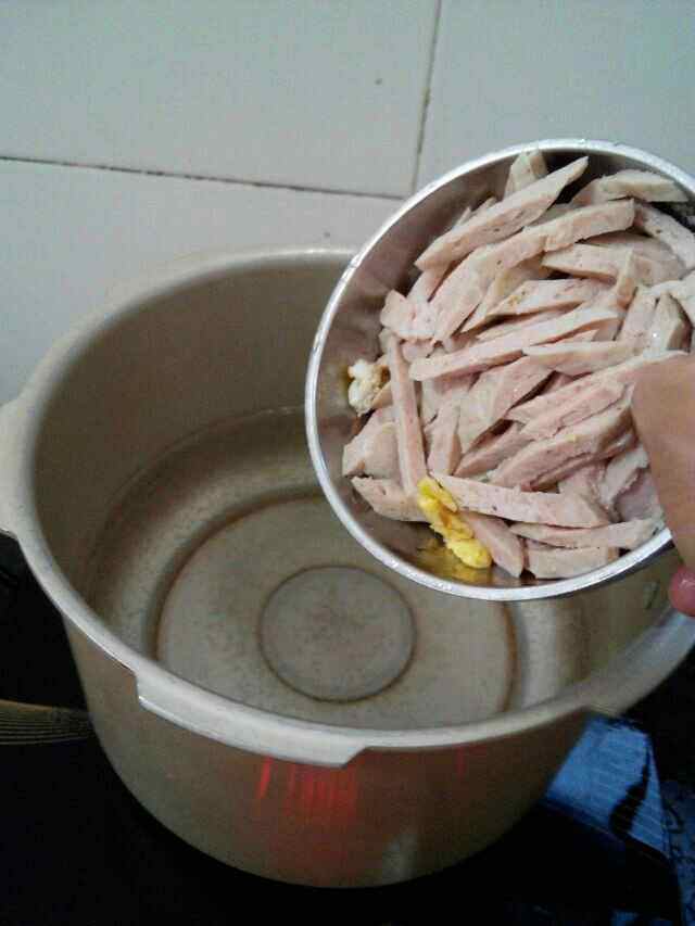 西红柿肉卷蛋汤步骤3