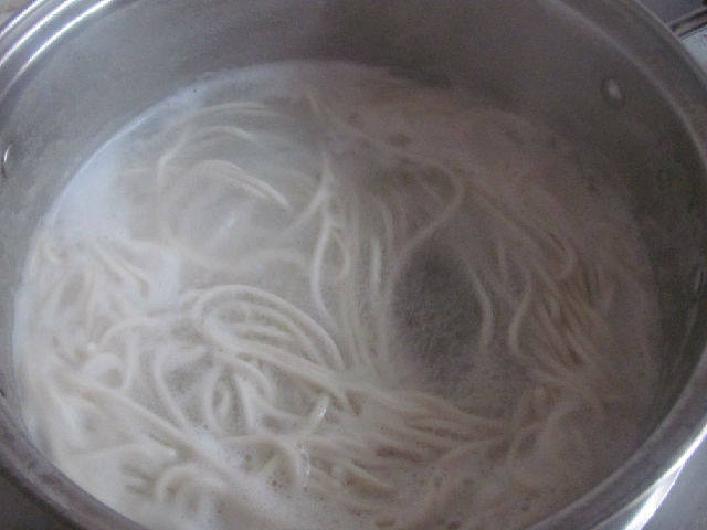 简单易做的沙拉面步骤8
