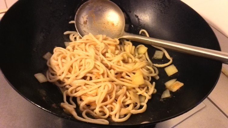 煎蛋茄汁炒面步骤15