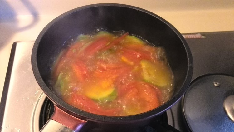 黄瓜西红柿汤步骤7