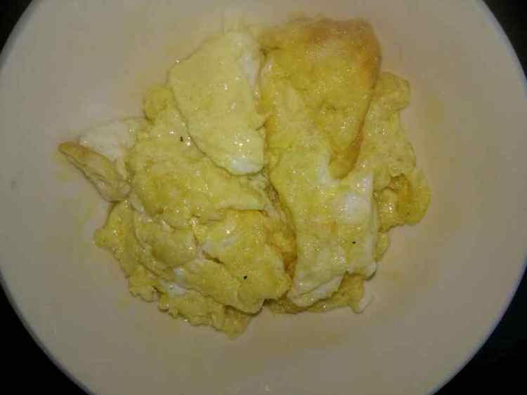 大头菜西红柿炒鸡蛋步骤4