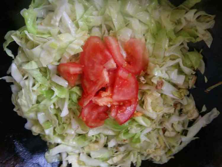 大头菜西红柿炒鸡蛋步骤7