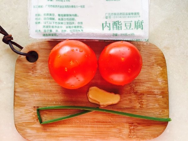 番茄豆腐花步骤1