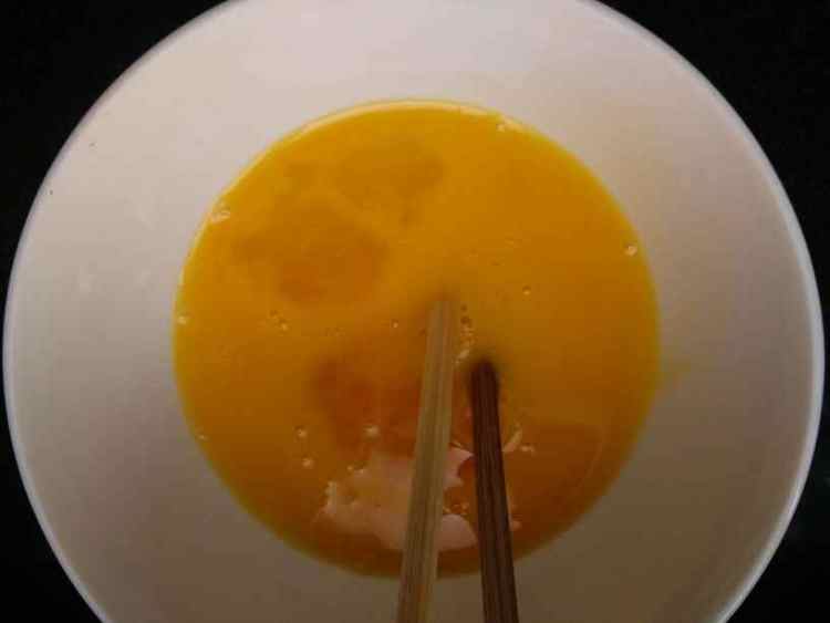 蒜苔西红柿鸡蛋酱步骤2