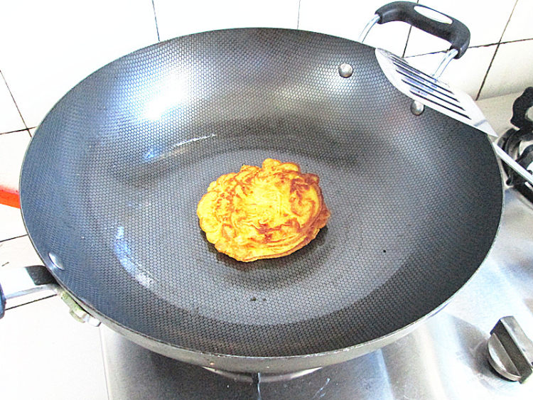 西红柿鸡蛋软饼步骤9